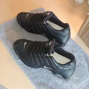 NIKE SHOX NZ Black White Sz.12